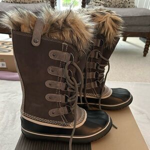 Sorel Winter Boots. BRAND NEW.